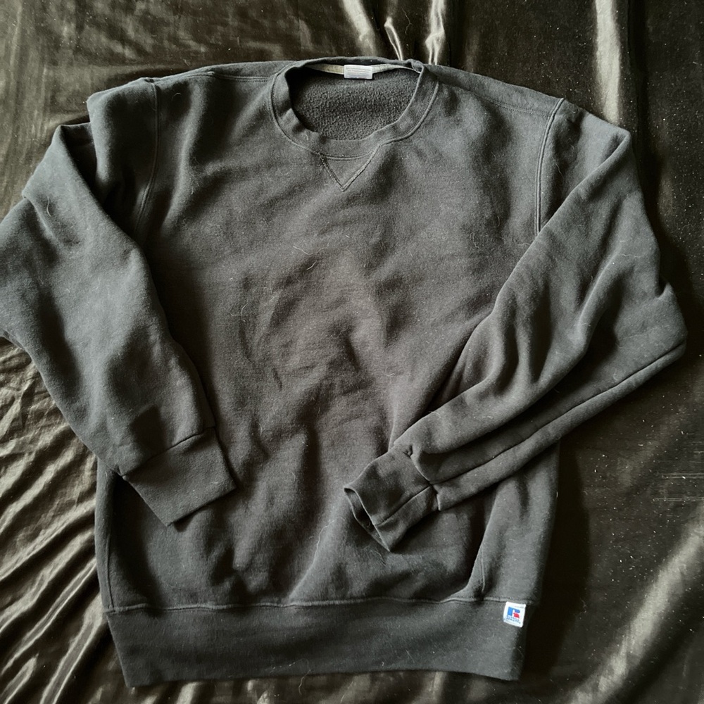 Russell Athletic Black Crewneck Sweater with Ribbed Details